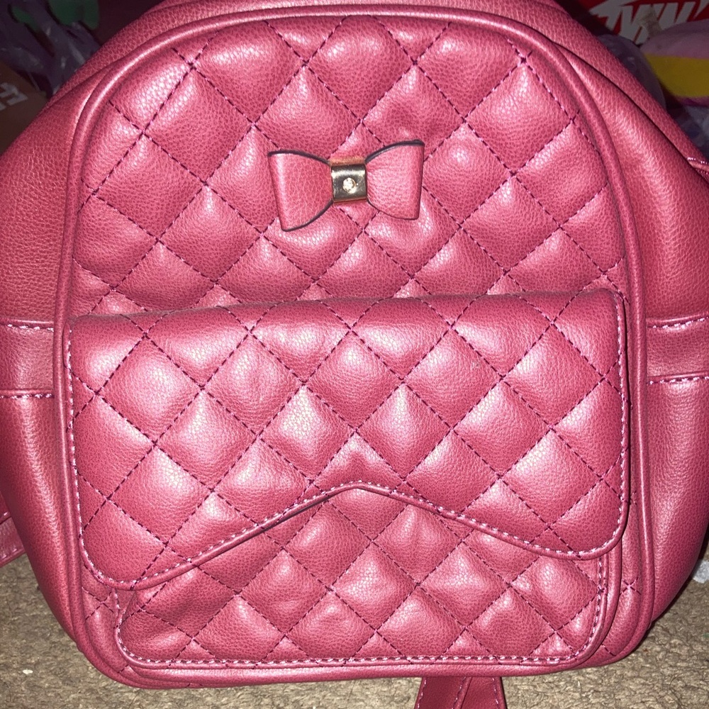 Pink kinda fushia purse